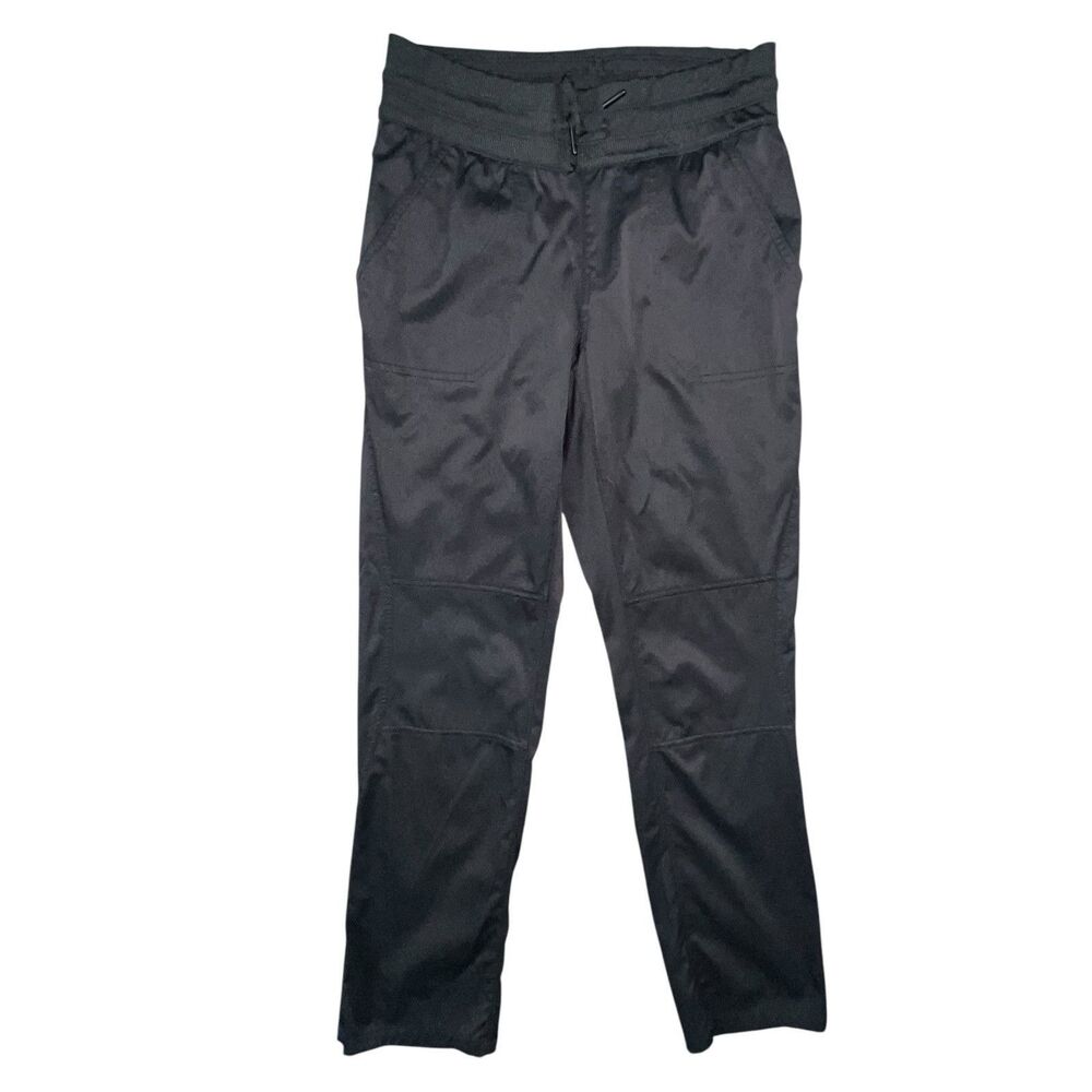 TNF Aphrodite Motion Pants • Short